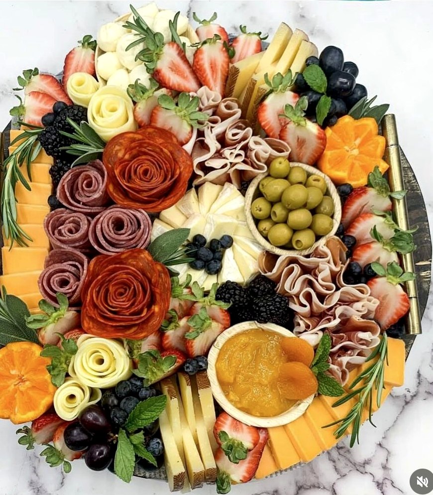 La Traviata circular fruit and charcuterie board